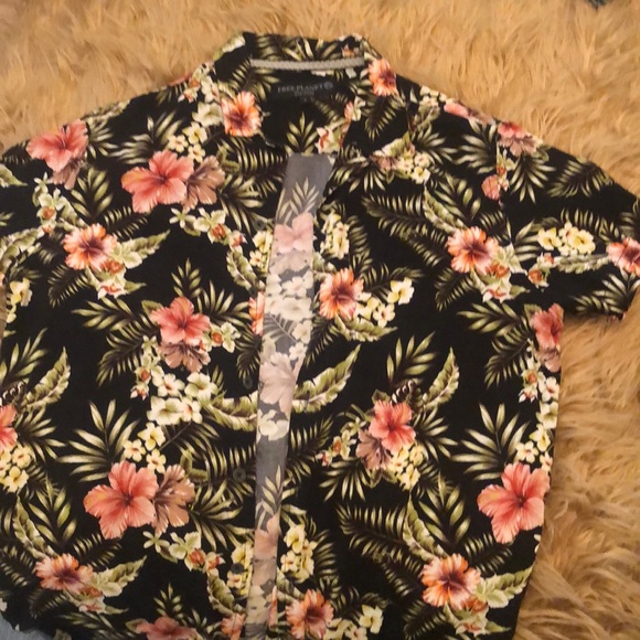 Free Planet Other - Men’s Free Planet Brand button down shirt